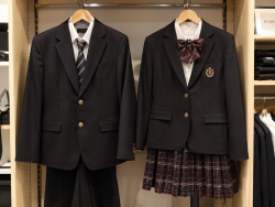 来自凯特共和国大橘湾城某学校的校服.png